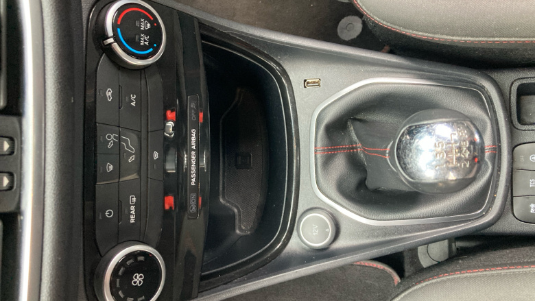 Ford Puma 1.0 EcoBoost Hybrid mHEV 155 ST-Line 5dr Petrol Hatchback